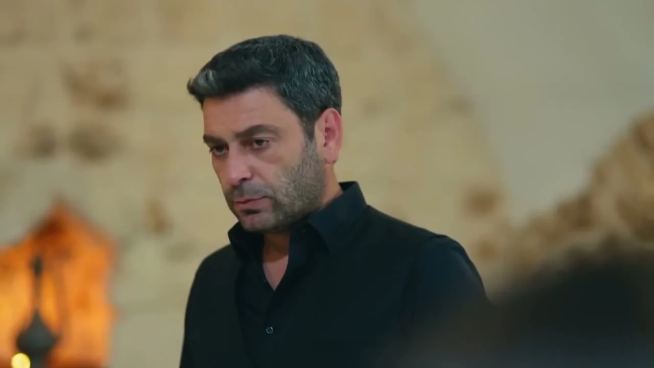 Кадры из сериала Далекий город (2024)